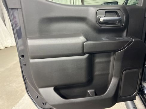 Used 2023 Chevrolet Silverado 1500 Custom image 22