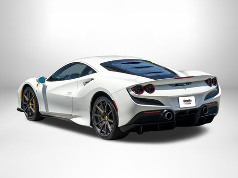 Used 2022 Ferrari F8 Tributo RWD image 2