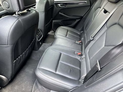 Used 2019 Porsche Macan image 13