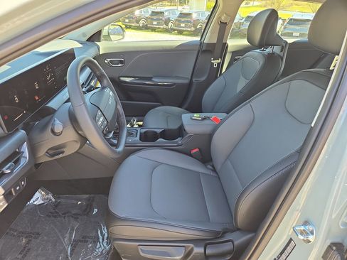 New 2026 Kia K4 EX image 18