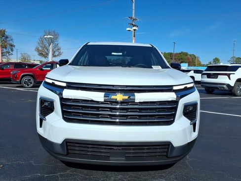 New 2026 Chevrolet Traverse LT w/ Driver Confidence Package image 9