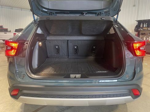 Used 2026 Chevrolet Trax LT w/ LT Convenience Package image 13