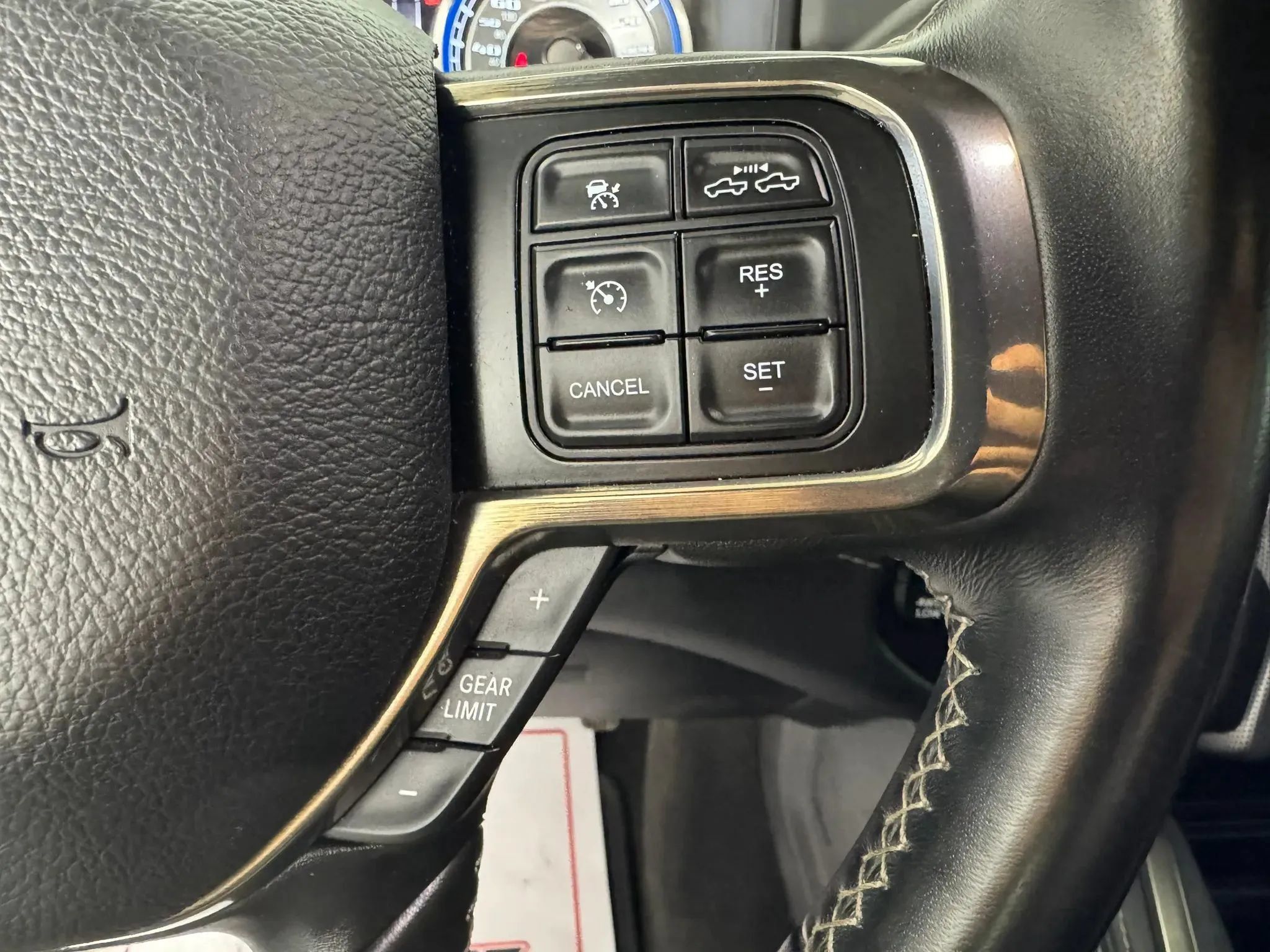 Used 2021 RAM 3500 Limited w/ Max Tow Package AWD/4WD image 16