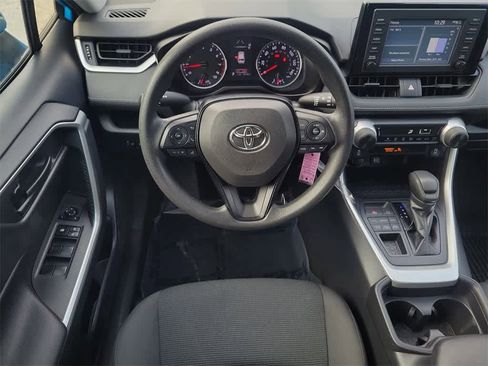 Used 2019 Toyota RAV4 LE image 16