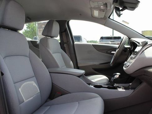 Used 2024 Chevrolet Malibu LS w/ Driver Confidence Package FWD image 19