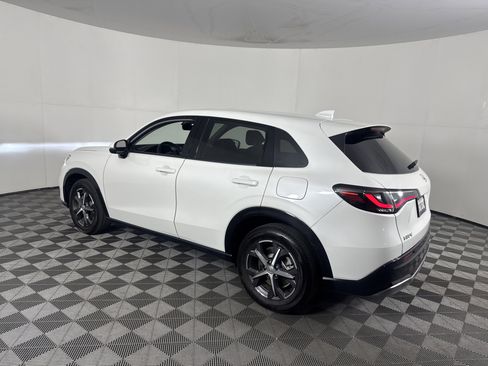 Used 2023 Honda HR-V EX-L image 6