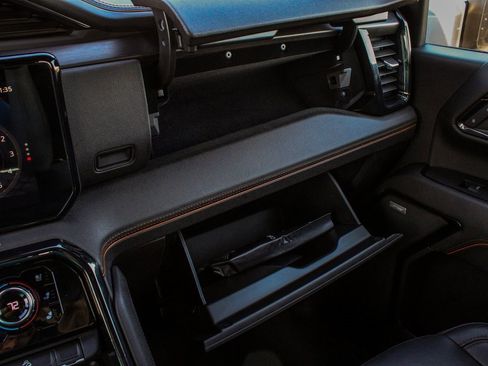 Used 2024 GMC Sierra 2500 AT4 w/ Technology Package image 17