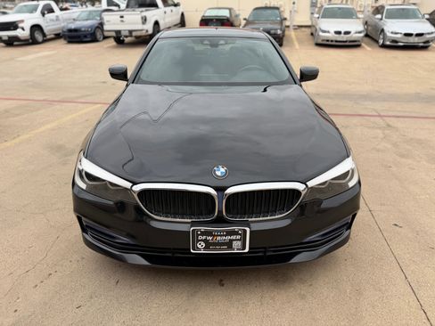 Used 2019 BMW 530i w/ Convenience Package image 3