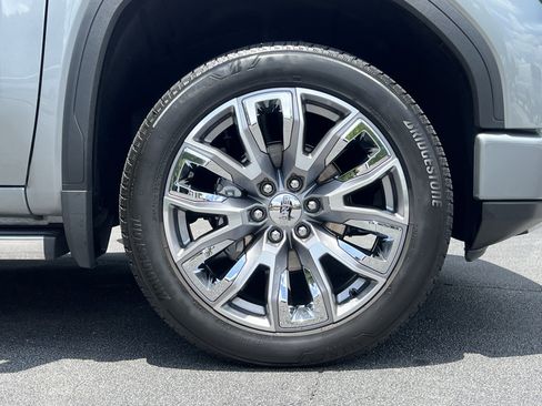 Used 2025 GMC Sierra 1500 Denali w/ Denali Reserve Package AWD/4WD image 13