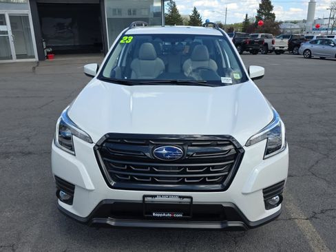 Certified 2023 Subaru Forester Premium AWD/4WD image 3