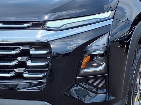 Used 2026 Chevrolet Equinox LT FWD image 28