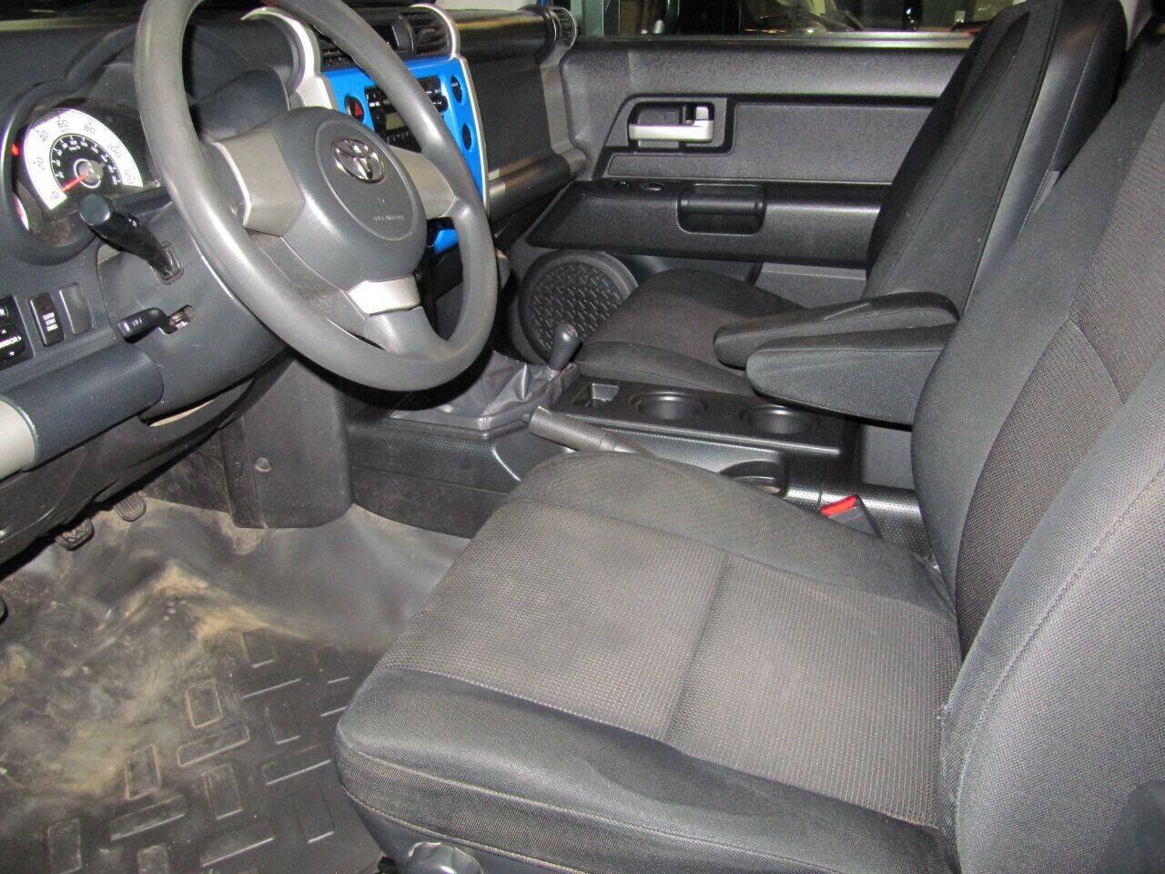 Used 2007 Toyota FJ Cruiser 4WD image 17