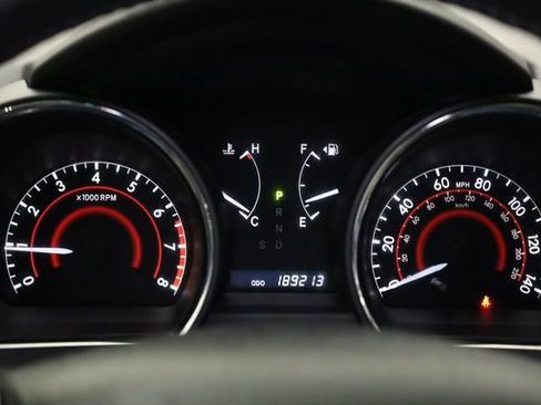 Used 2011 Toyota Highlander SE image 19