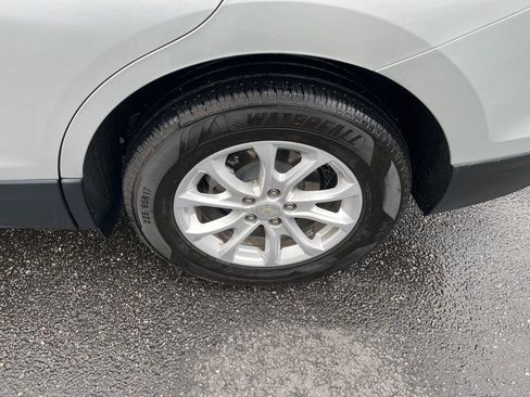 Used 2020 Chevrolet Equinox LS image 28