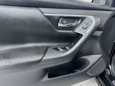 Used 2017 Nissan Altima 2.5 SV FWD image 18