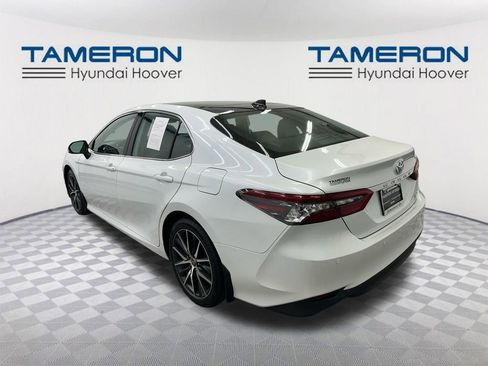 Used 2024 Toyota Camry XLE w/ Navigation Package AWD/4WD image 3