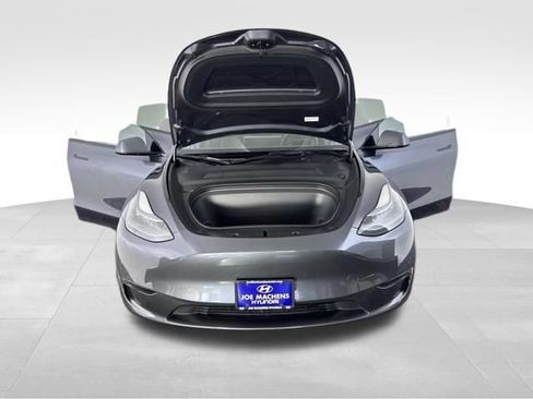 Used 2023 Tesla Model Y Long Range AWD/4WD image 13