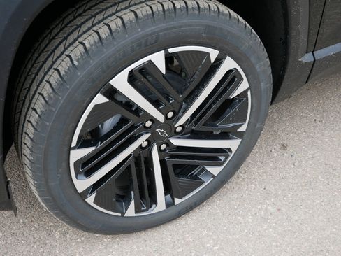 New 2026 Chevrolet Equinox RS w/ Safety and Technology Package image 9