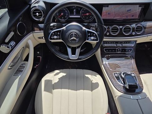 Used 2020 Mercedes-Benz E 350 4MATIC Sedan image 16