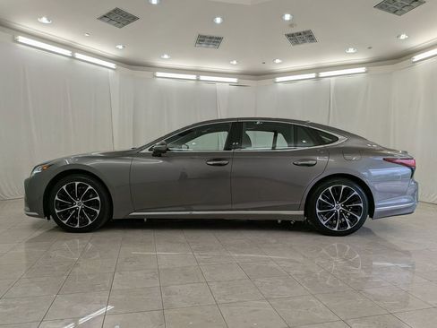 Certified 2023 Lexus LS 500 AWD w/ Luxury Package image 5