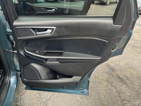 Used 2016 Ford Edge SEL w/ Equipment Group 201A AWD/4WD image 32