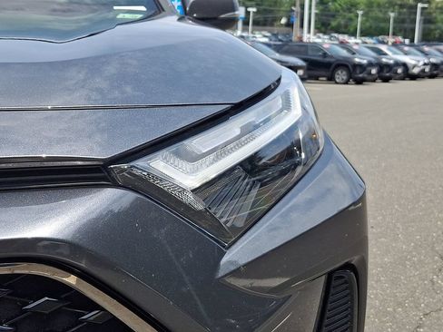Used 2023 Toyota RAV4 SE w/ Weather & Moonroof Package AWD/4WD image 9