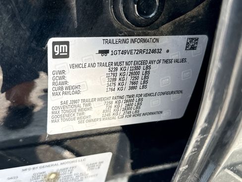 Used 2024 GMC Sierra 3500 AT4 w/ AT4 Preferred Package AWD/4WD image 11