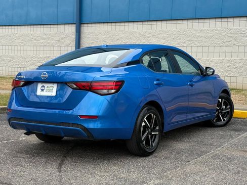 Used 2025 Nissan Sentra SV image 5