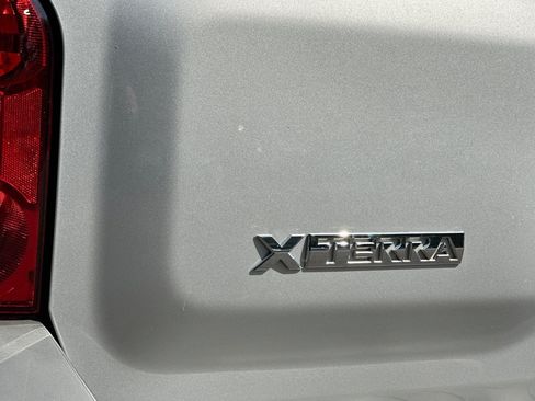 Used 2015 Nissan Xterra S w/ Value Package RWD image 32