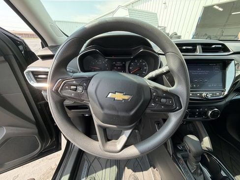 Certified 2023 Chevrolet TrailBlazer LT w/ Convenience Package AWD/4WD image 12