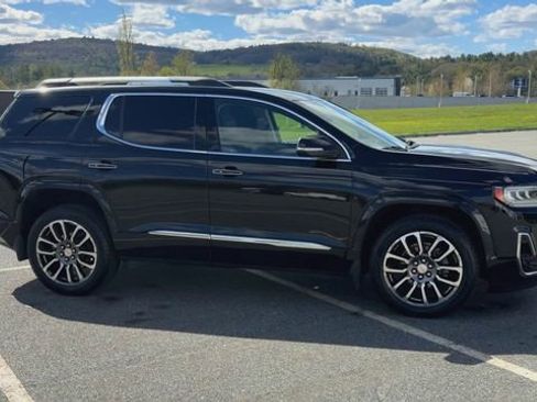 Used 2020 GMC Acadia Denali w/ Technology Package AWD/4WD image 9