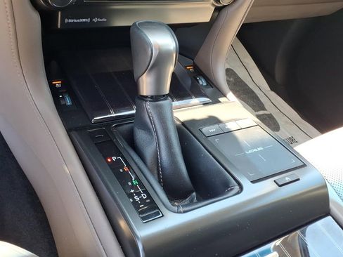 Used 2022 Lexus GX 460 Premium w/ Premium Package AWD/4WD image 16