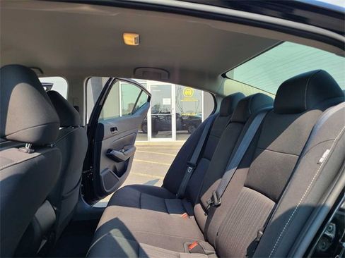 Used 2023 Nissan Altima 2.5 SV image 22