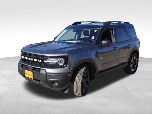 Used 2025 Ford Bronco Sport Outer Banks w/ Outer Banks Tech Package+ AWD/4WD image 11