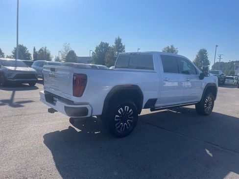 Used 2026 GMC Sierra 2500 Denali Ultimate AWD/4WD image 6