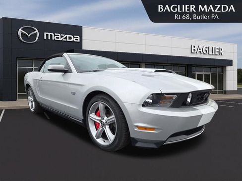 Used 2010 Ford Mustang GT Premium RWD image 1