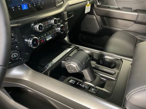 New 2025 Ford F150 Lariat w/ Equipment Group 501A Mid image 19