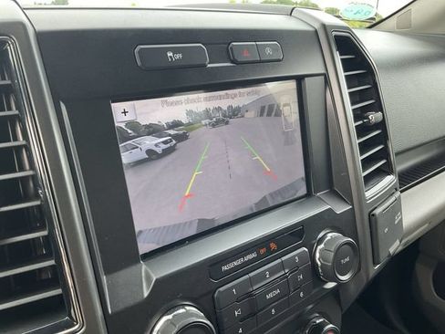 Certified 2019 Ford F150 XLT w/ Equipment Group 302A Luxury AWD/4WD image 18