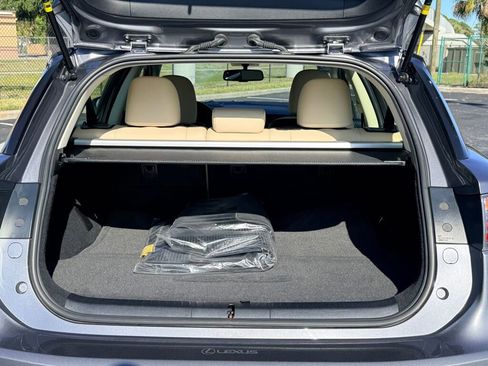 Used 2017 Lexus CT 200h image 13