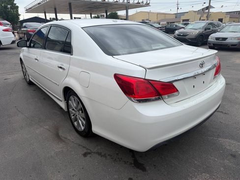 Used 2011 Toyota Avalon Limited FWD image 5