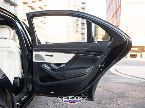 Used 2019 Mercedes-Benz S 560 4MATIC Sedan image 48