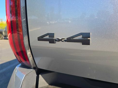 Used 2024 Toyota Tundra Limited image 14