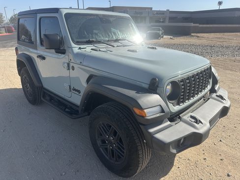 Used 2024 Jeep Wrangler Sport AWD/4WD image 7