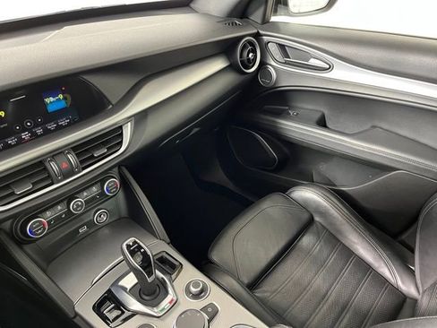 Used 2020 Alfa Romeo Stelvio Ti Sport w/ Quick Order Package 22S Sport AWD/4WD image 35