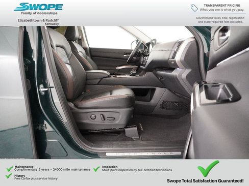 Used 2025 Nissan Pathfinder Platinum w/ Cargo Package AWD/4WD image 10