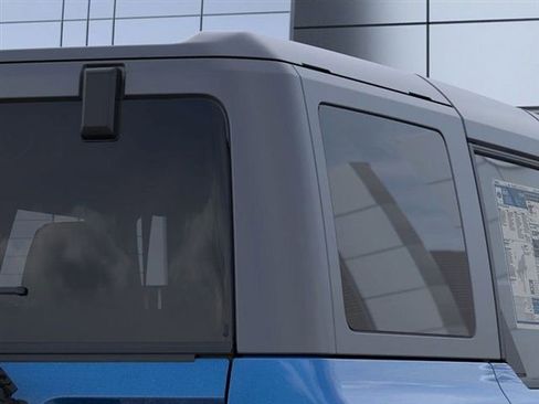 New 2025 Ford Bronco Badlands image 25