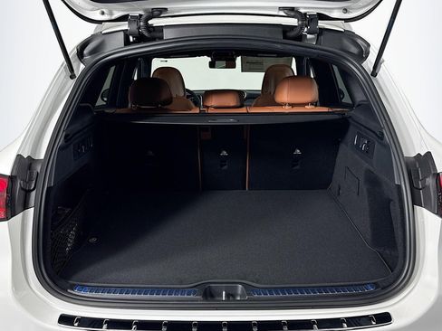New 2026 Mercedes-Benz GLC 300 image 22