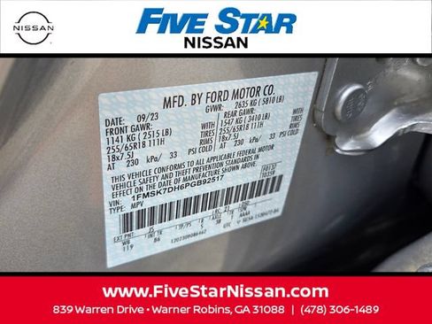 Used 2023 Ford Explorer XLT RWD image 19