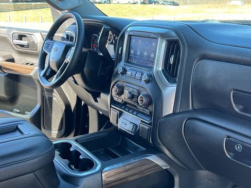 Used 2022 Chevrolet Silverado 1500 LT Trail Boss w/ Bed Protection Package image 27