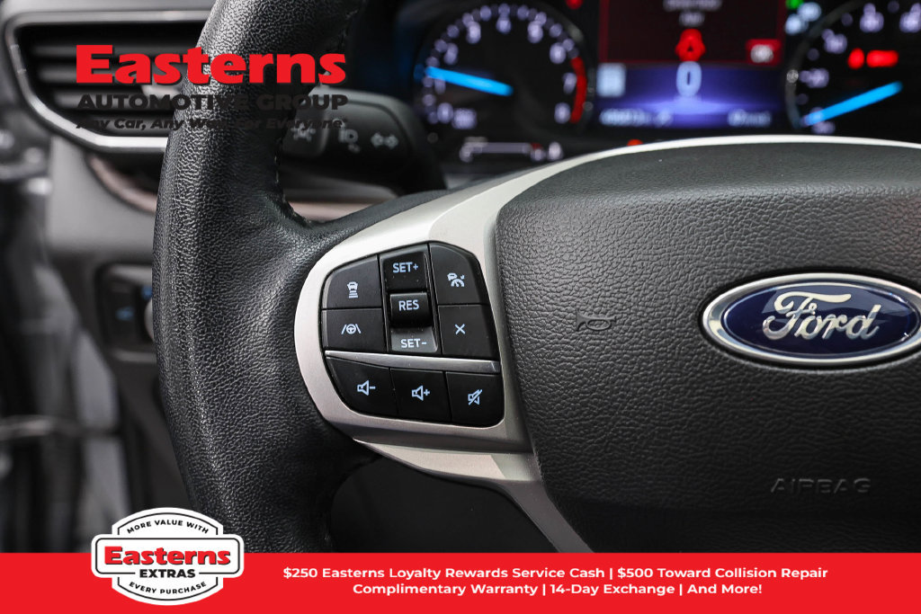Used 2023 Ford Explorer Limited AWD/4WD image 16